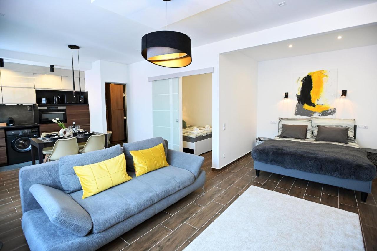 Zora Apartman Eger Extérieur photo