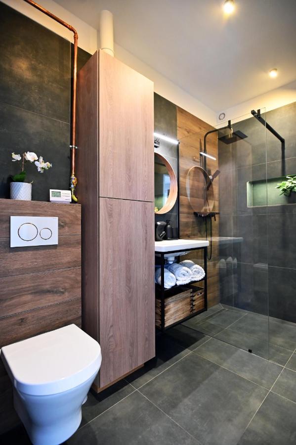 Zora Apartman Eger Extérieur photo