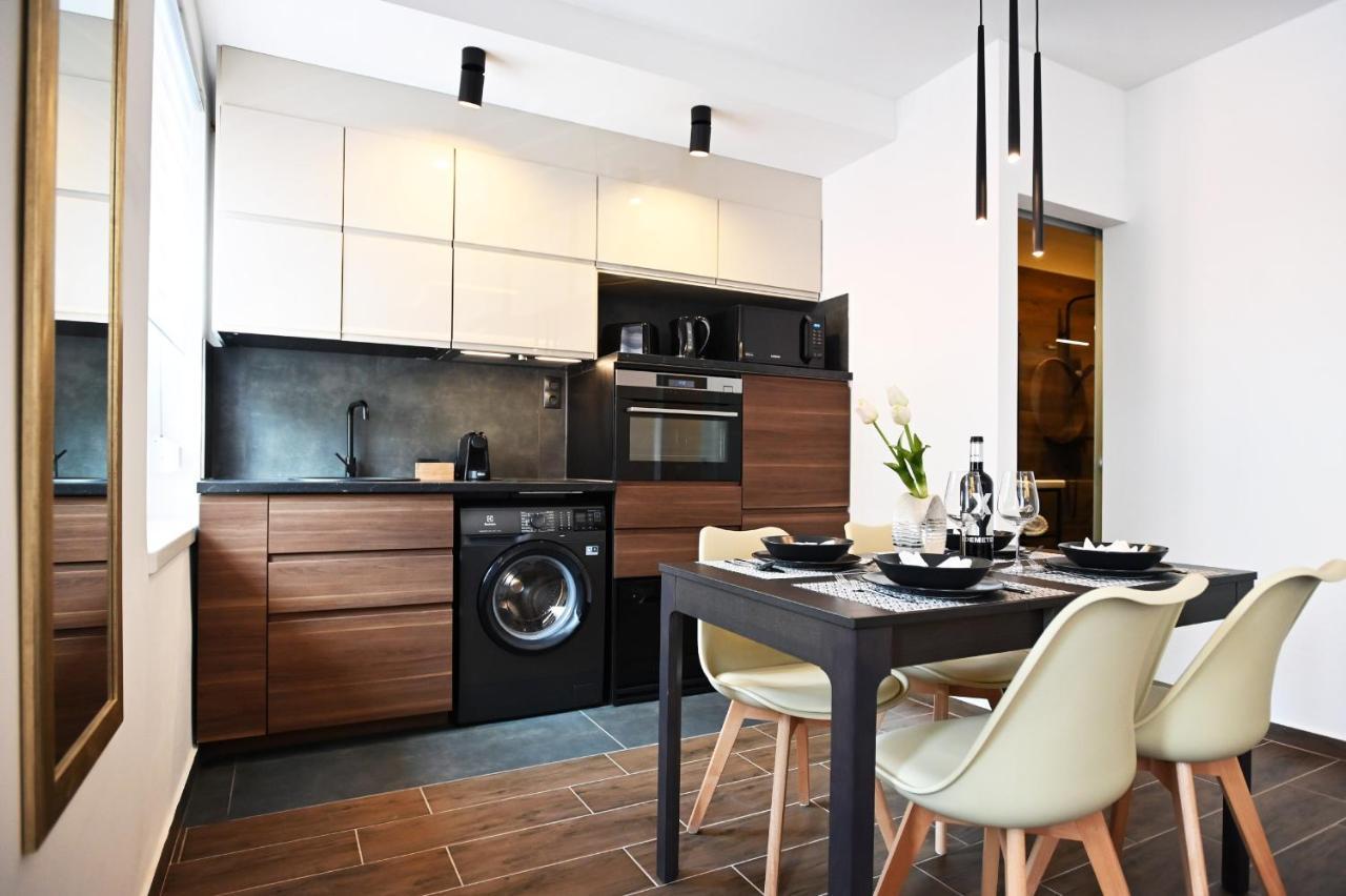 Zora Apartman Eger Extérieur photo